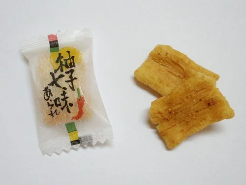 ゆず七味あられ 個包装と商品